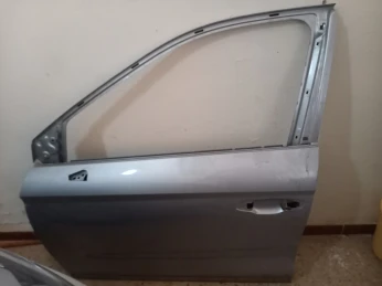 Porte avant gauche a vendre arona 2019grise