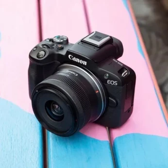 Canon EOS R50 Appareil Photo + Objectif RF-S 18-45 Is STM