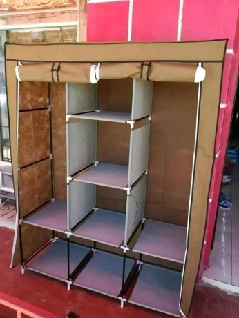 Armoire De Rangement et Penderie 7 Étages Porte Cintres Et Rideau Anti-Poussière