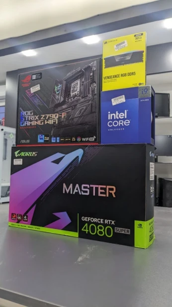 RTX 4080 SUPER MASTER GIGABYTE AORUS GEFORCE 16G GRAPHICS CARD