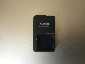 Chargeur Canon CB-2LVE pour batteries NB-4L