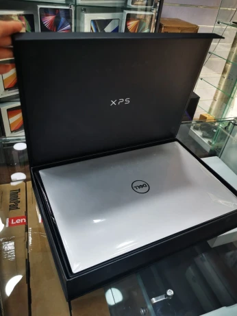 DELL XPS 9710 I5 11400H 8G 512G