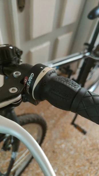 Vélo Btwin five zero