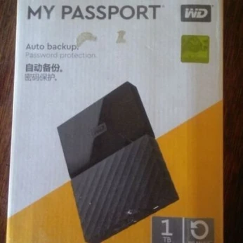 disque dur externe 1 TB marque: WD MY PASSPORT