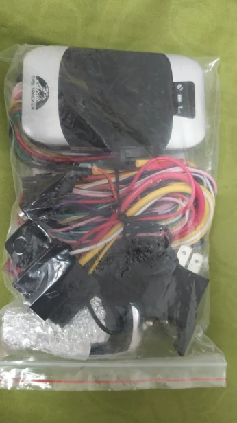 Gps Automobile Professionnel TK 303  جهاز تعقب و تتبع السيارات إحترافي