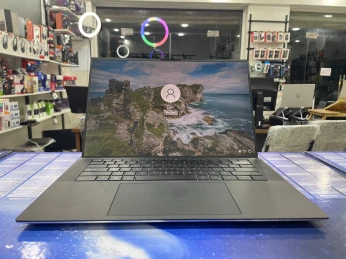 DELL XPS 9500 i7 10750H 16go 512ssd GTX 1650Ti