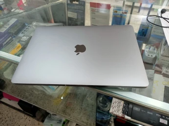 MacBook pro touche bar 2019