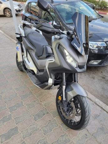 Honda X-adv 2016
