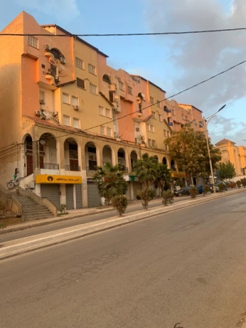 Vente Local Medea Medea