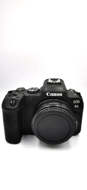 Canon EOS R6 avec bague (Click 39k)