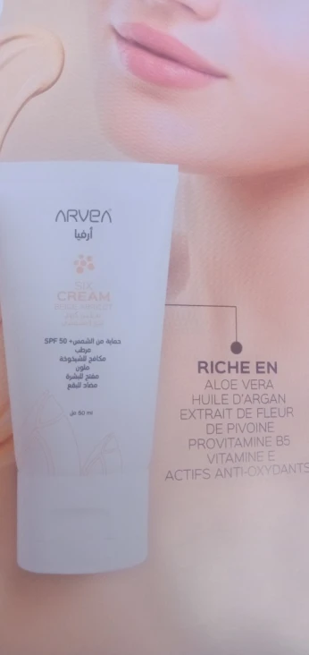 Six cream claire