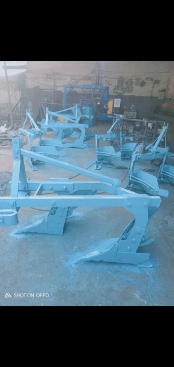 Découpage pliage tôle/ fabrication de matériel agricole
