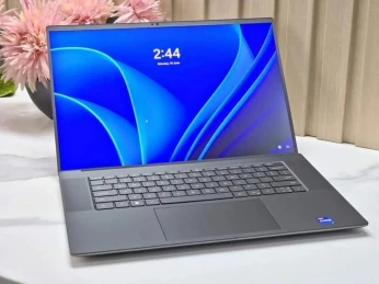 DELL PRECISION 5680 2024 station travail/I9-13900H 5GHZ/RAM 32GB DDR5/512 SSD/NVIDIA RTX A1000 6GB
