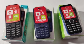 FREE 03 téléphone V2 PLUS + V2 + V3