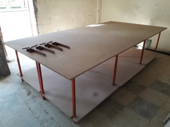 TABLE DE TRAVAIL - TABLE DE COUPE - طاولة الخياطة - طاولة قص القماش