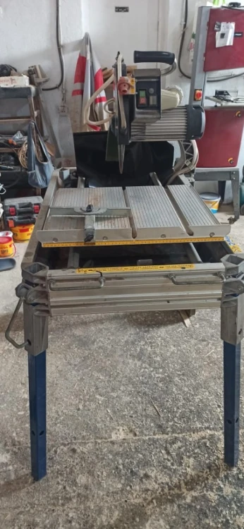 Machine de marbre