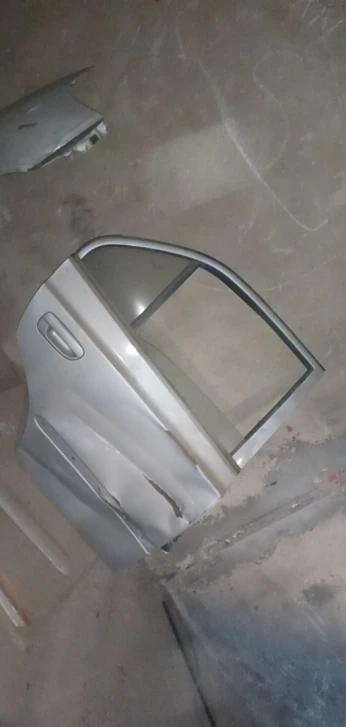 Porte droite arrière accent