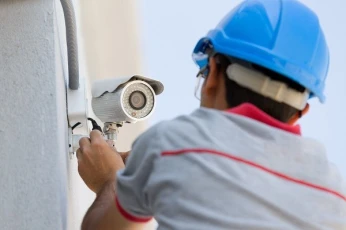 Installation de Caméra de Surveillance