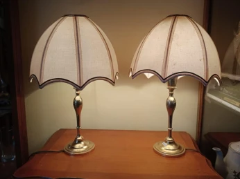 Fine paire de lampe en laiton massif avec abat jour