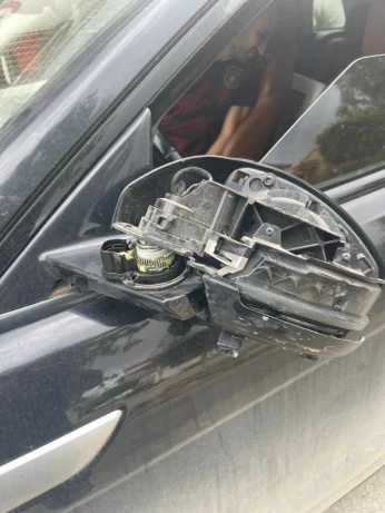 Réparation de rétroviseurs extérieurs rabattable et manuel tout marque de voiture