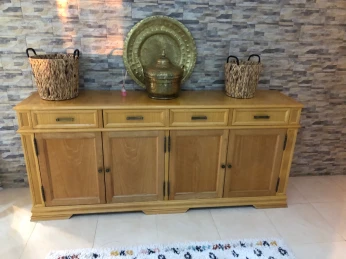 Bonjour je vend un merveilleux bahut ou buffet en hêtre 