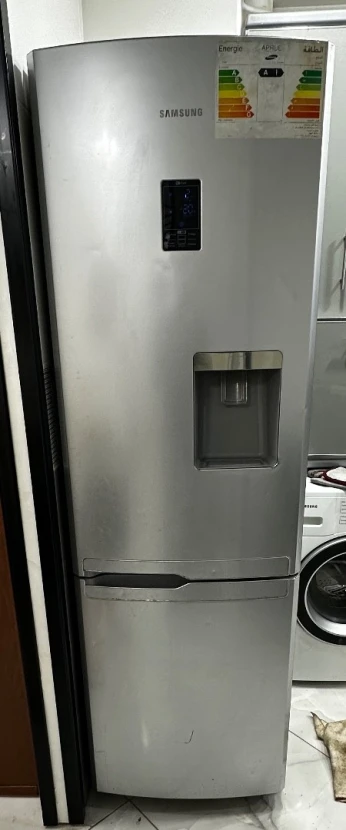 Réfrigérateur combiné SAMSUNG