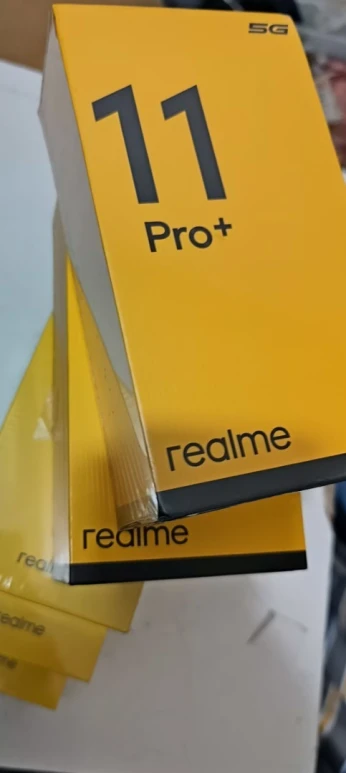 Realmi Realmi global kachti11pro plus 12/512