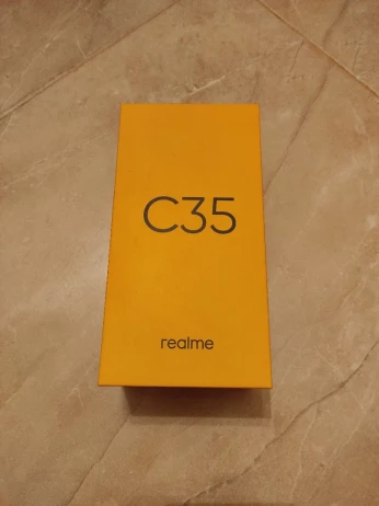 Realme C35