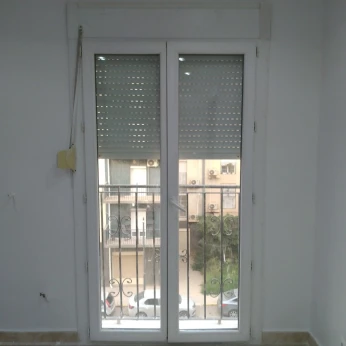 Porte en aluminium
