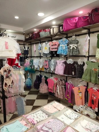 Liquidation magasin article bébé