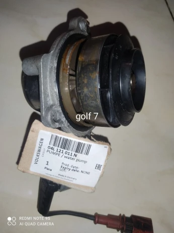 Pompe à eau golf 7 f d'origine