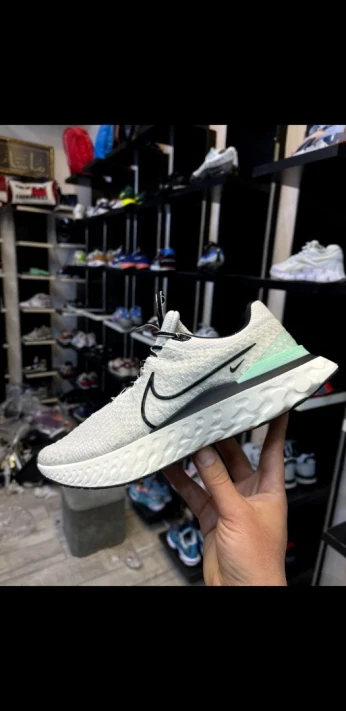 Nike react infinity