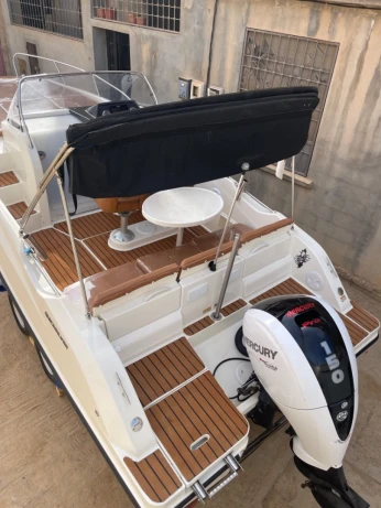 QuickSilver Sundeck 675 2020 Glisseur Quicksilver Sundeck 2020