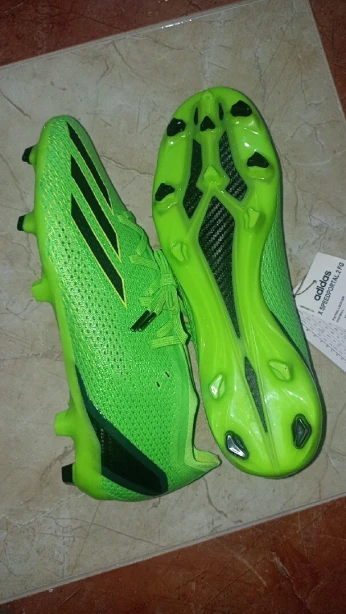 Chaussures foot et sport Adidas original