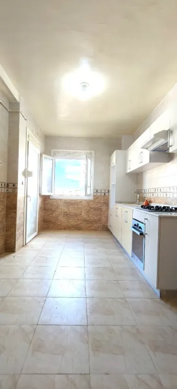 Location Appartement F4 Alger Mahelma 2