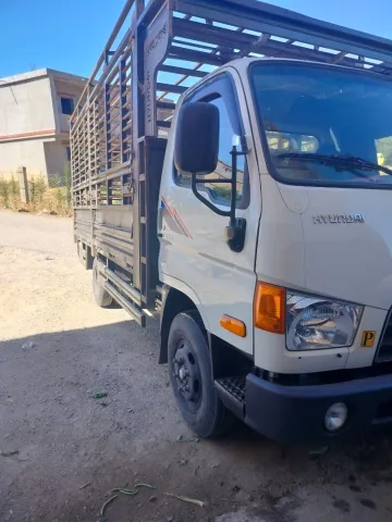 Hyundai HD65 2018