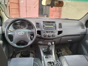 Toyota Hilux 2012 Hilux 10