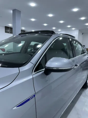 Volkswagen Passat 2021 GTE 12