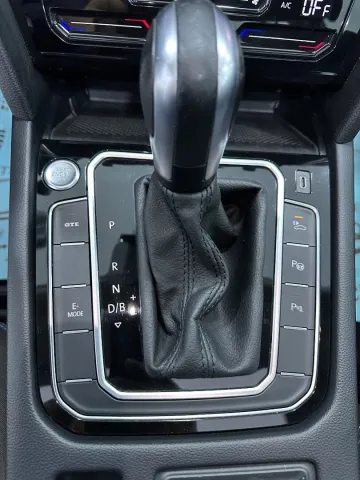 Volkswagen Passat 2021 GTE 29