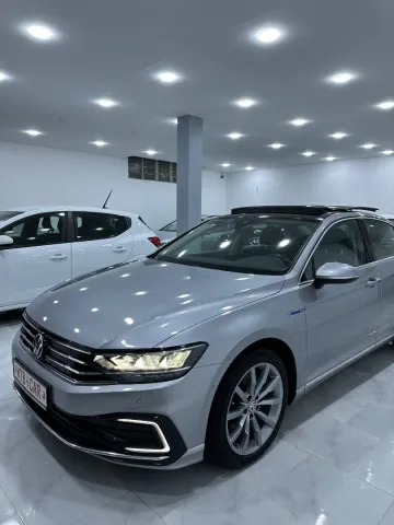 Volkswagen Passat 2021 GTE 36