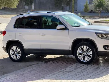 Volkswagen Tiguan 2015 Carat + 2
