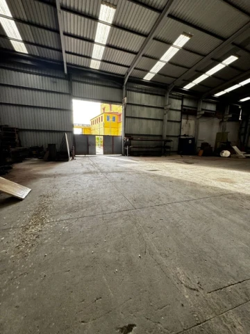Location Hangar Oran Es senia