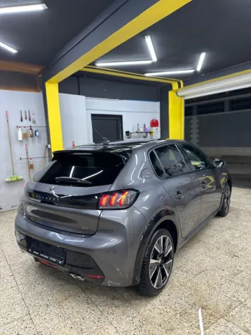Peugeot 208 2023 GT 3