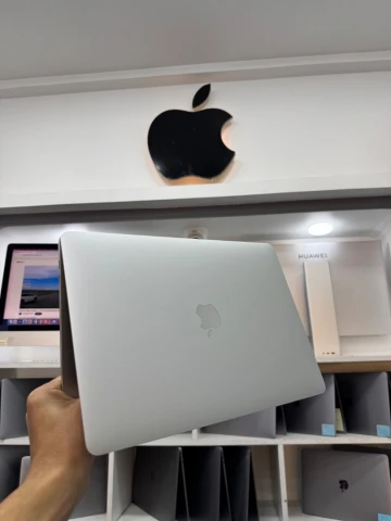 Macbook pro 4