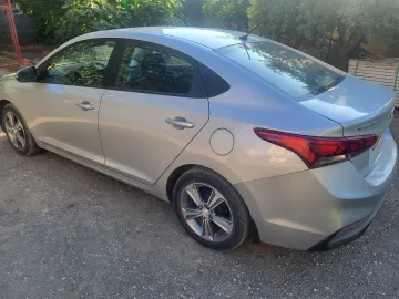 Hyundai Accent 2018 Accent 7