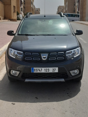 automobiles-dacia-stepway-2023-mostaganem-algerie