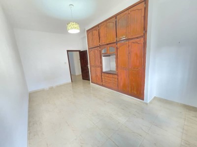 Sell Apartment Villa floor F3 Oran Bir el djir