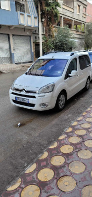 break-familiale-citroen-berlingo-multispace-2014-chelghoum-laid-mila-algerie