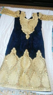 ملابس-تقليدية-gandoura-fetla-chargee-sur-velours-bleu-nuit-عنابة-الجزائر