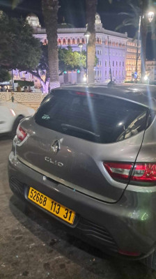 voitures-renault-clio-4-2013-oran-algerie